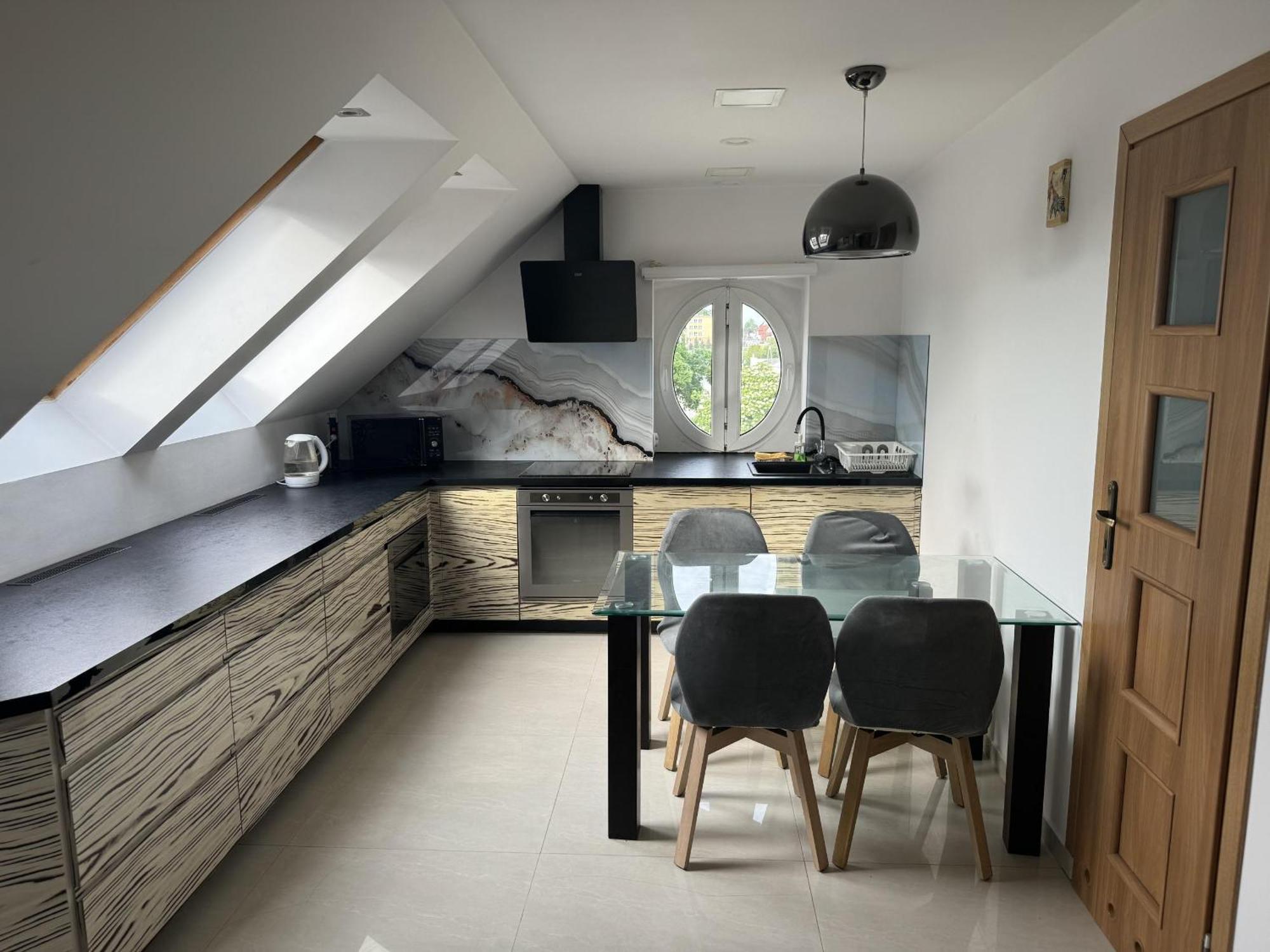 Apartamenty P7 Dzierżoniów Екстериор снимка
